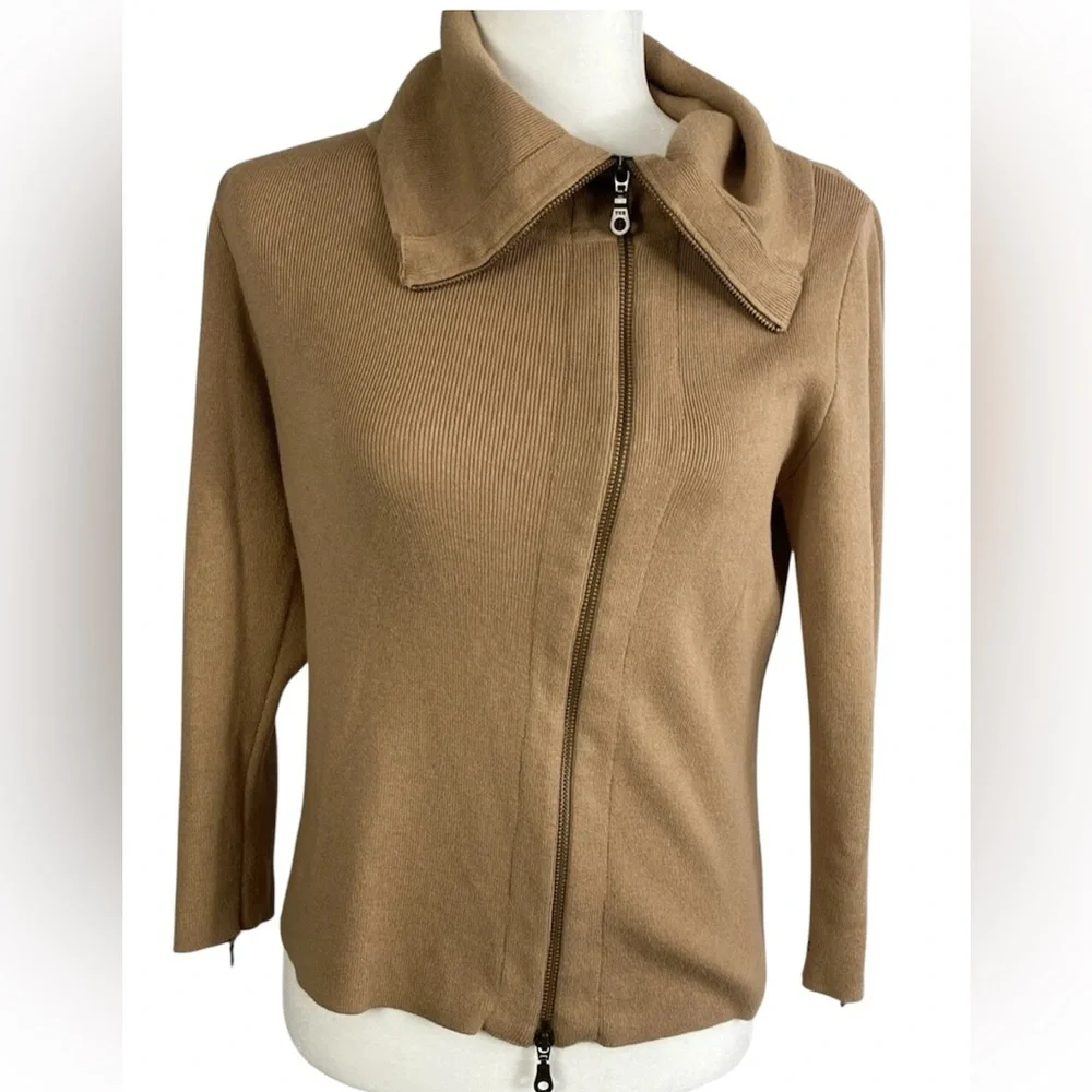 CAbi Brown Turtleneck Sweater with Fitted Silhouette lightweight